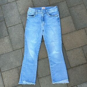 MOTHER the Insider Crop Step Fray jeans in Limited Edition, size 29